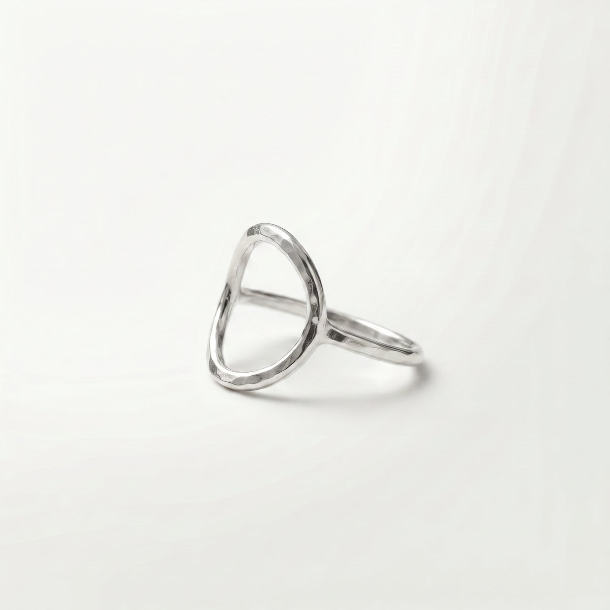 Anillo Circulo Esencial